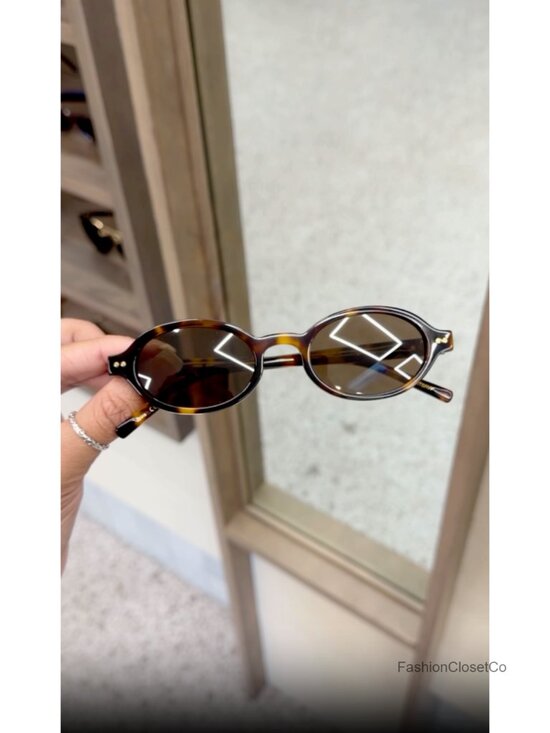 Vintage-Inspired Oval Sunglasses with Lightweight Frame and 100% UV Protection main image 5